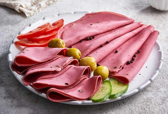 لانشون اللحيمى فلفل اسود 125 جرام